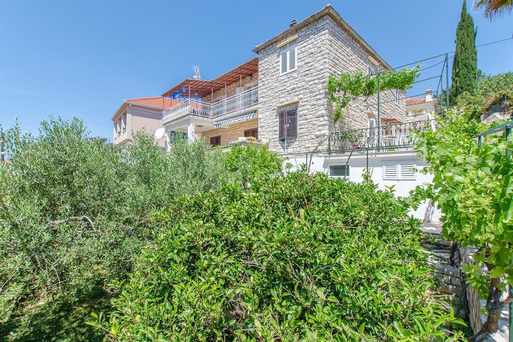 Apartments Vojka Милна Екстериор снимка